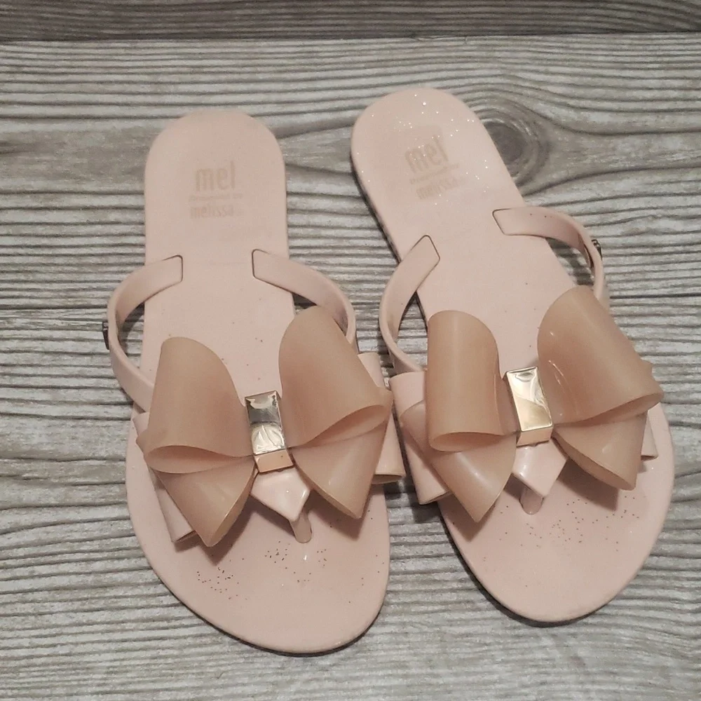 Melissa  dusty rose girls sandals with bow size 1